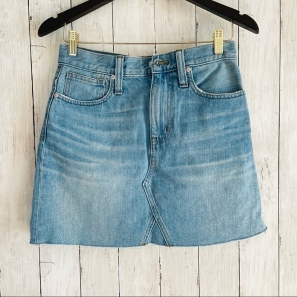 NWT Madewell Rigid Denim A-Line Mini Skirt in Lovell Wash size 26